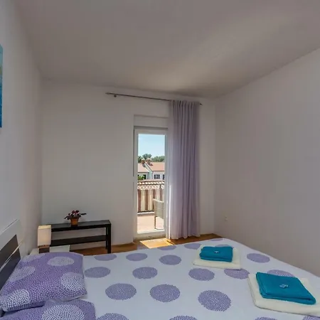 Apartments Radmila Porec Exterior photo